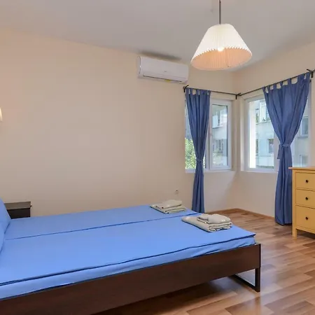 Apartament Cute Two Bedroom On Murphy Street Sofia